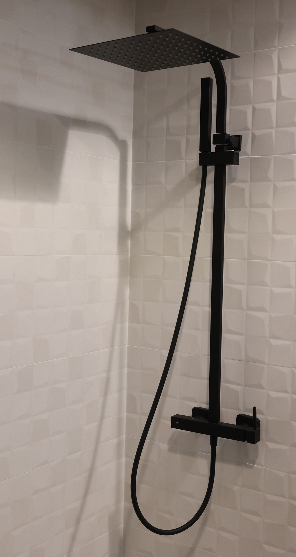 QUADRO SHOWER COLUMN BLACK MAT CSL