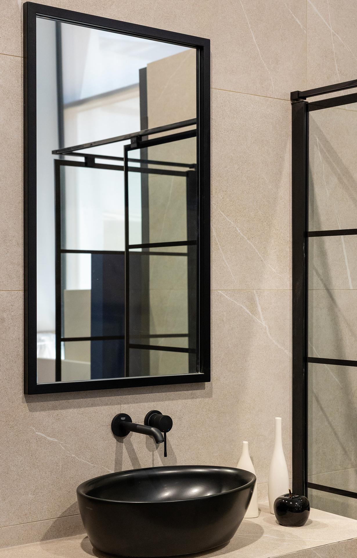 ESSENCE NEW 19408/29192 PHANTOM BLACK (ΕΞΩΤ) GROHE