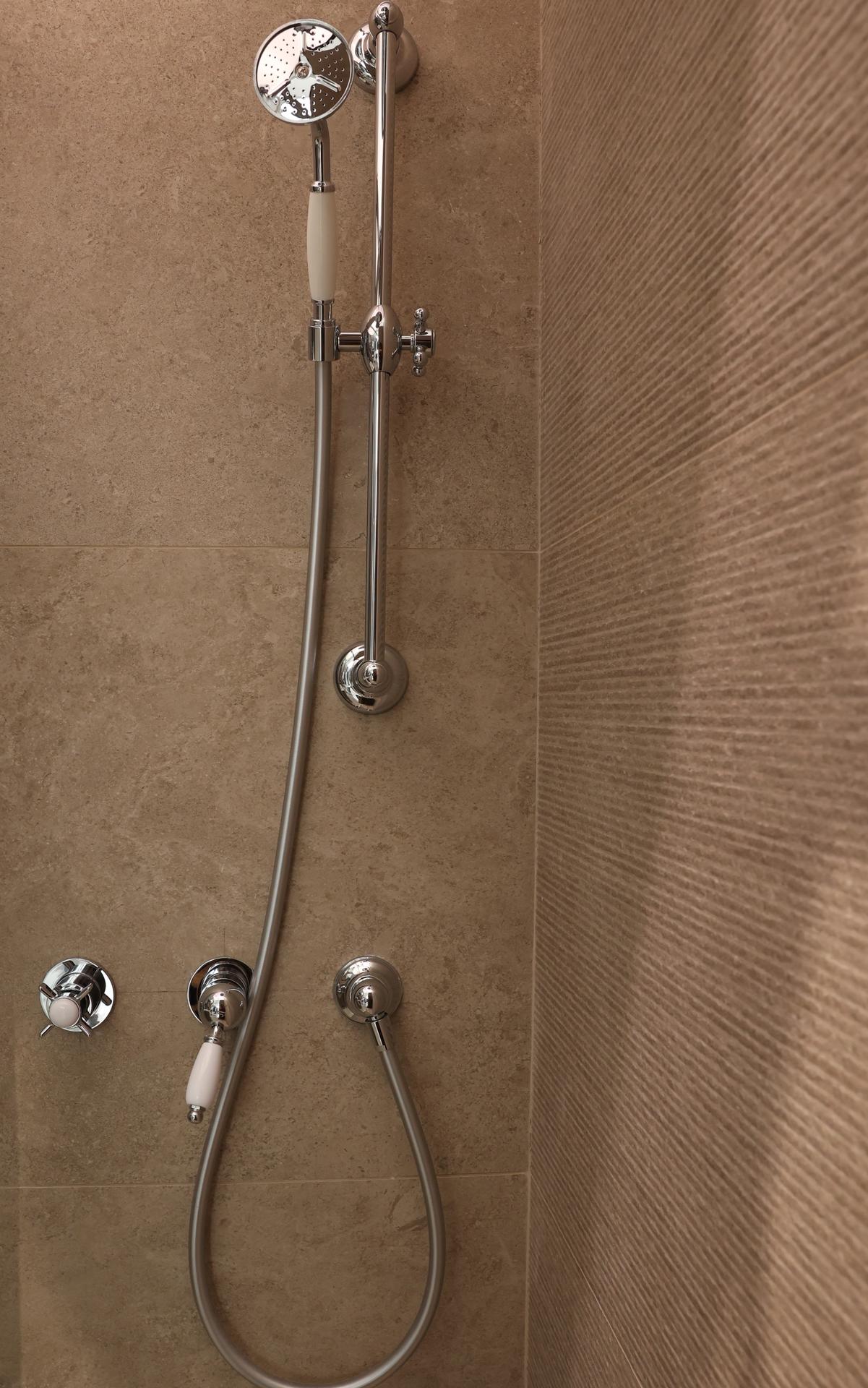 LONDON  RAIL SHOWER Φ18 H.90 CHROME